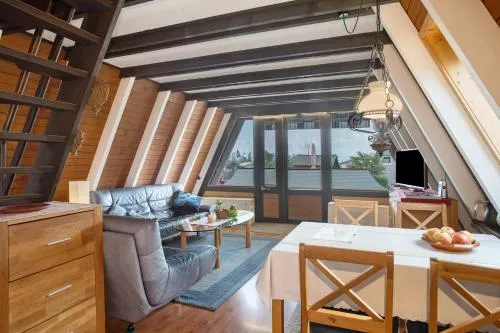 Nurdach-Haus Typ 7 in Immenstaad am Bodensee, Deutschland