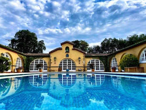Viesnīcas āriene, Masia Mimosa Completa in Darnius