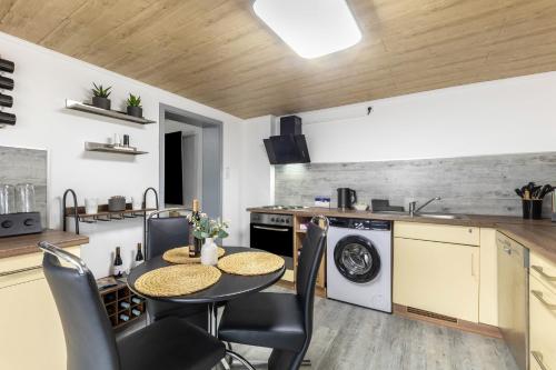 Kitchen, Ferienwohnung Klein Frankreich in Bad Endbach
