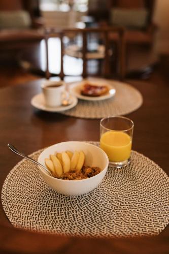 The Grand Lux Inn - image 13