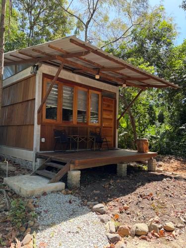 Kebun Lisdtari Farmstay Forest Cottage - Penang