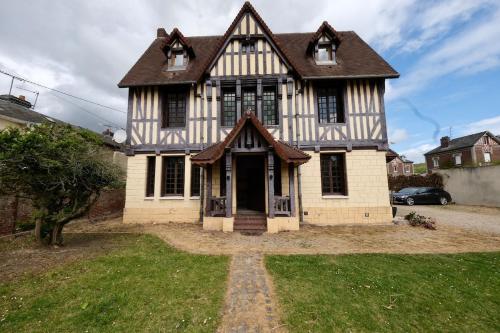 Manoir spacieux proche Rouen - 14 pers - Location saisonnière - Canteleu