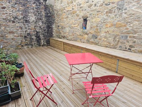 Le Toudouze, au bord du quai gîte à louer Tour Vauban