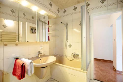 Small-residence - image 35