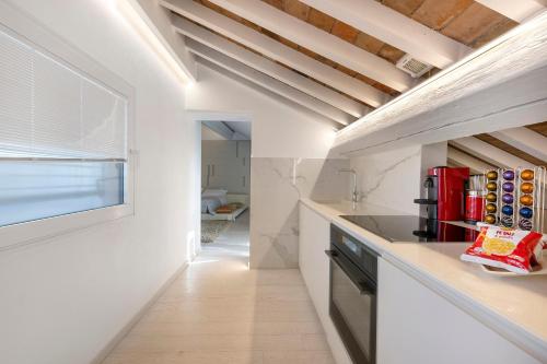 Luxury Rooftop Piazza Erbe Verona - image 4
