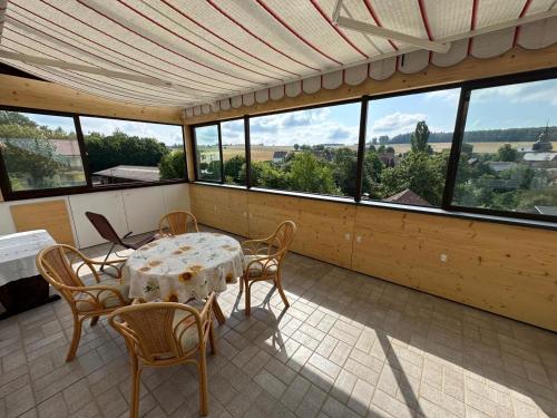 Viesnīcas āriene, Ferienwohnung Taunusnest in Hunstetten
