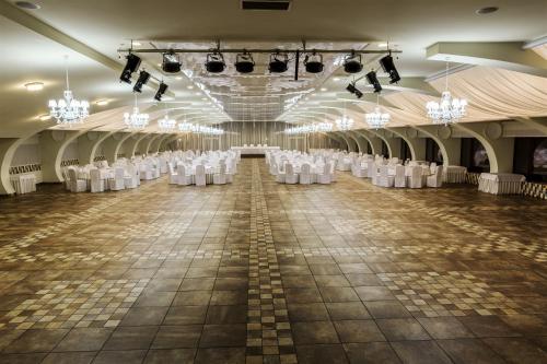 Hutor Hotel - image 11
