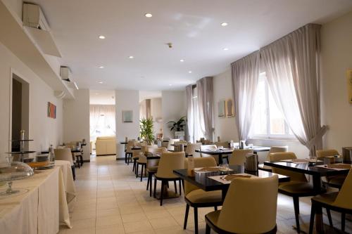 Hotel Mirella 2