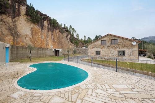 ทัศนียภาพภายนอกโรงแรม, Casa Miradouro Fafião (Casa Miradouro Fafiao) in อเลม โด ริโอ