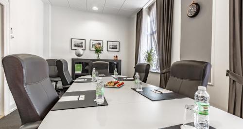 Best Western Hotel Hebron - image 14