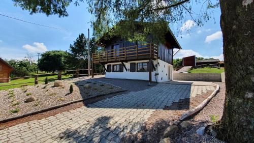 Chalet Le Chandeley gîte à louer Champdray