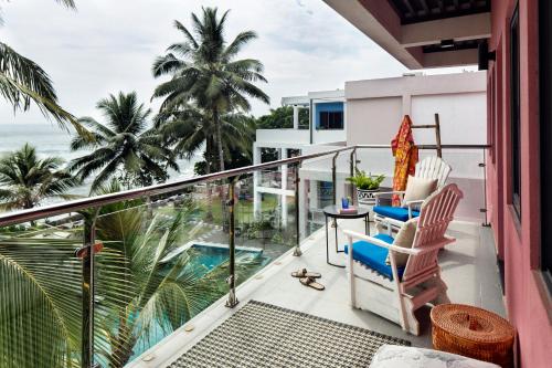 Balcony/terrace, Owl and the Pussycat Hotel & Restaurant in Unawatuna