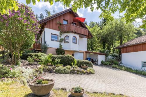 Ferienwohnung Haus am Wald in Meßstetten, Deutschland
