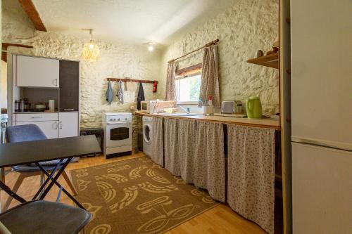 Viesnīcas āriene, Appartement 3 Avec Deux Chambres in Sauzet (Rhone-Alpes)