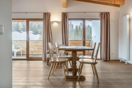 Sabina Dolomites Birke