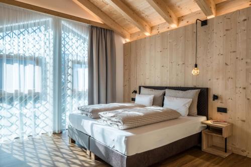Les Ciases Chalets Dolomites Apt 6, Bolzano