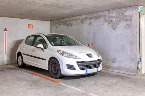 F4 Traversant 75m2 Avec Garages - image 2