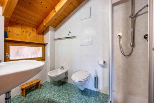 Vannituba, Lindenhof Apt 3 in Vandoies