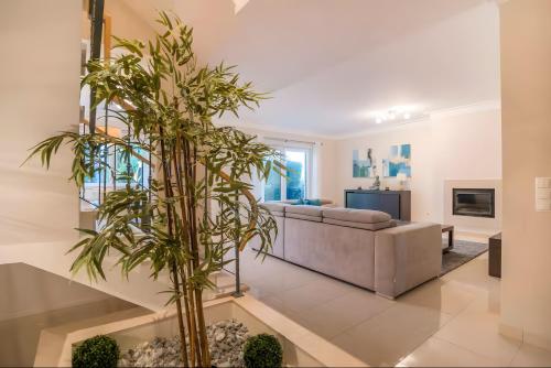 ทัศนียภาพภายนอกโรงแรม, Family 3br Townhouse w pool Terrace in เปนินา