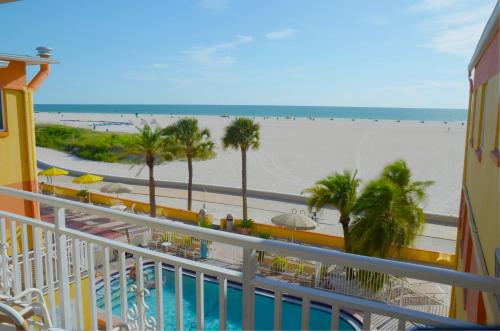 Page Terrace Beachfront Hotel - 숙소 외관