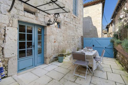 Maison historique en pierre gîte à louer Issigeac