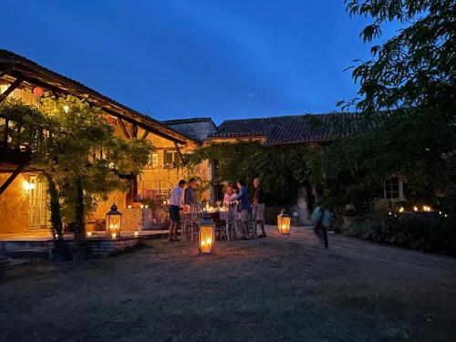 Beautiful family home with pool - 14 people gîte à louer Bois de Jovelle