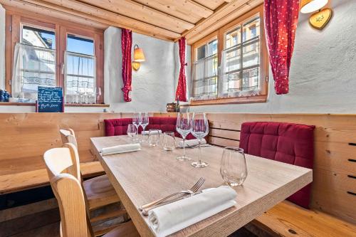 Restaurant, L'Auberge de L'Ours in Les Diablerets