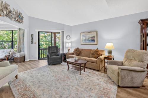 . Harbour Oaks 604