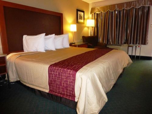 Econo Lodge Zanesville Downtown