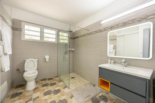Bathroom, Eden Place - Appt Neuf, Prive, et Calme - Francois Centre in Le Francois