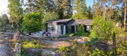 Ljusterö Skärgården Cabin (Ljustero Skargarden Cabin) in Laggarsvik