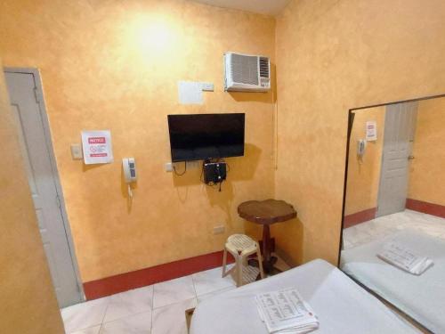 room detail thumbnail 0