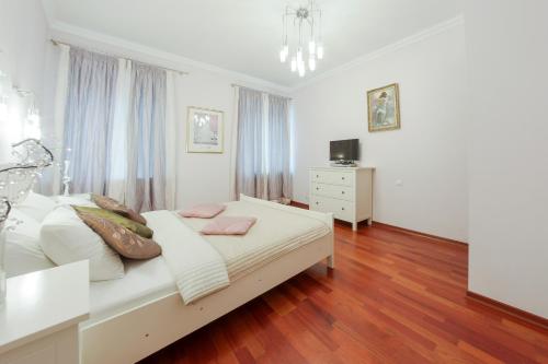 hth24 apartments on Marata 14 - image 3
