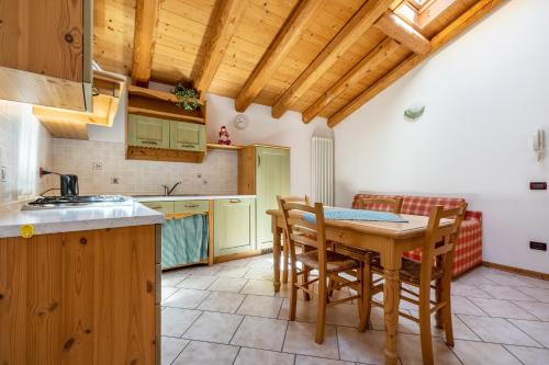 Viesnīcas āriene, Agritur Piazera Attico in Ronzo Chienis