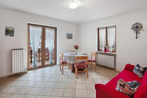 3 bedrooms, 5 beds