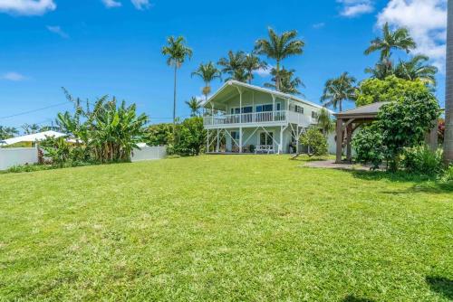 Akaka Falls 6BR Ocean View Retreat with Hot Tub in Honomu (HI)