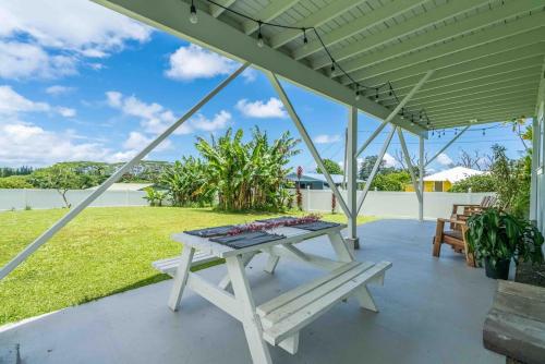 Akaka Falls 6BR Ocean View Retreat with Hot Tub in Honomu (HI)