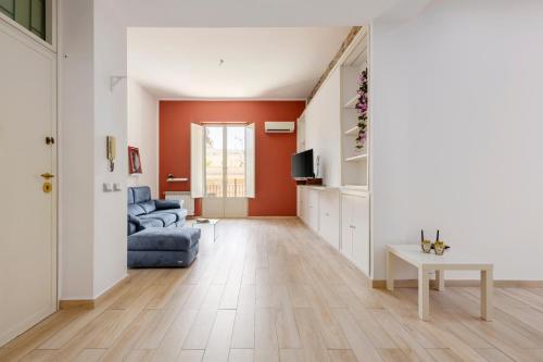 Fb House - image 2