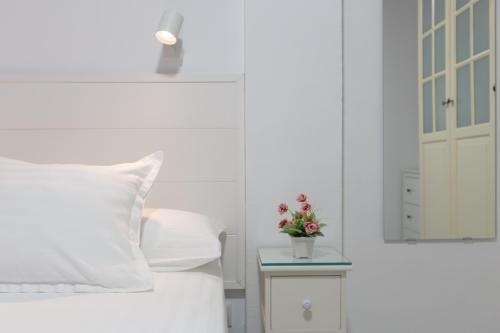 Lovely seaview apartment - image 5