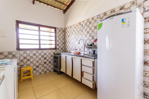 Konyha, Casa com Piscina e Ar perto da praia em Paripueira in Paripueira