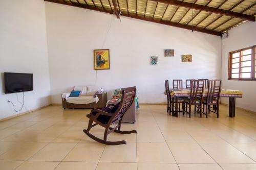 Közös társalgó / TV, Casa com Piscina e Ar perto da praia em Paripueira in Paripueira