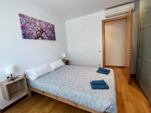 Bright apartment in Maragall - image 5