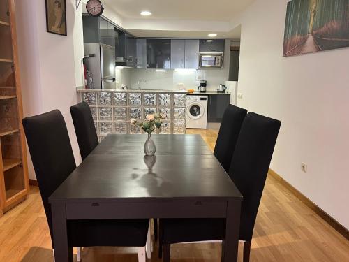 Bright apartment in Maragall - image 2