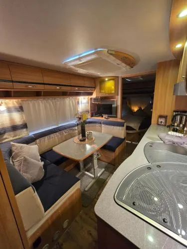 Rosenzauber Luxux-Caravan 5 Sterne in Münchberg, Deutschland