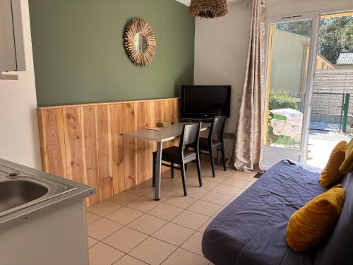 Cottages des Pins Room Type - Studio