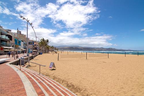 Silent Beach Las Canteras - image 4