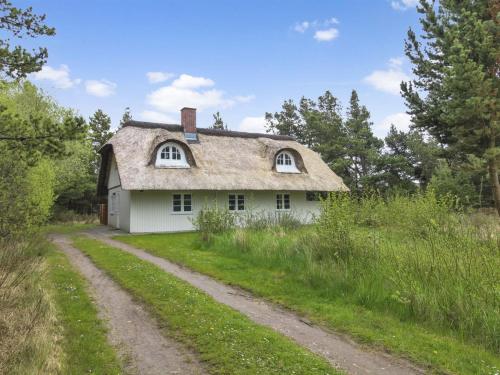 Holiday Home Volmar - 3-5km from the sea by Interhome – khách sạn tại Tvismark