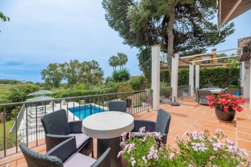 Beachside Villa in Carib Playa 3