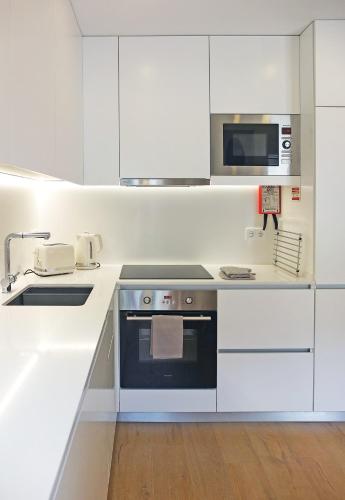 Brand New Estrela Stylish Flat - main image