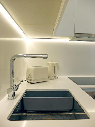 Brand New Estrela Stylish Flat - image 4